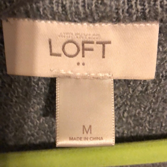 Loft Sweater Pull Over l Medium - Picture 2 of 5